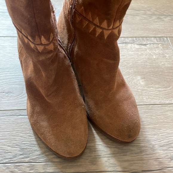 Coconuts by Matisse over the knee suede boots Moon - Picture 4 of 10